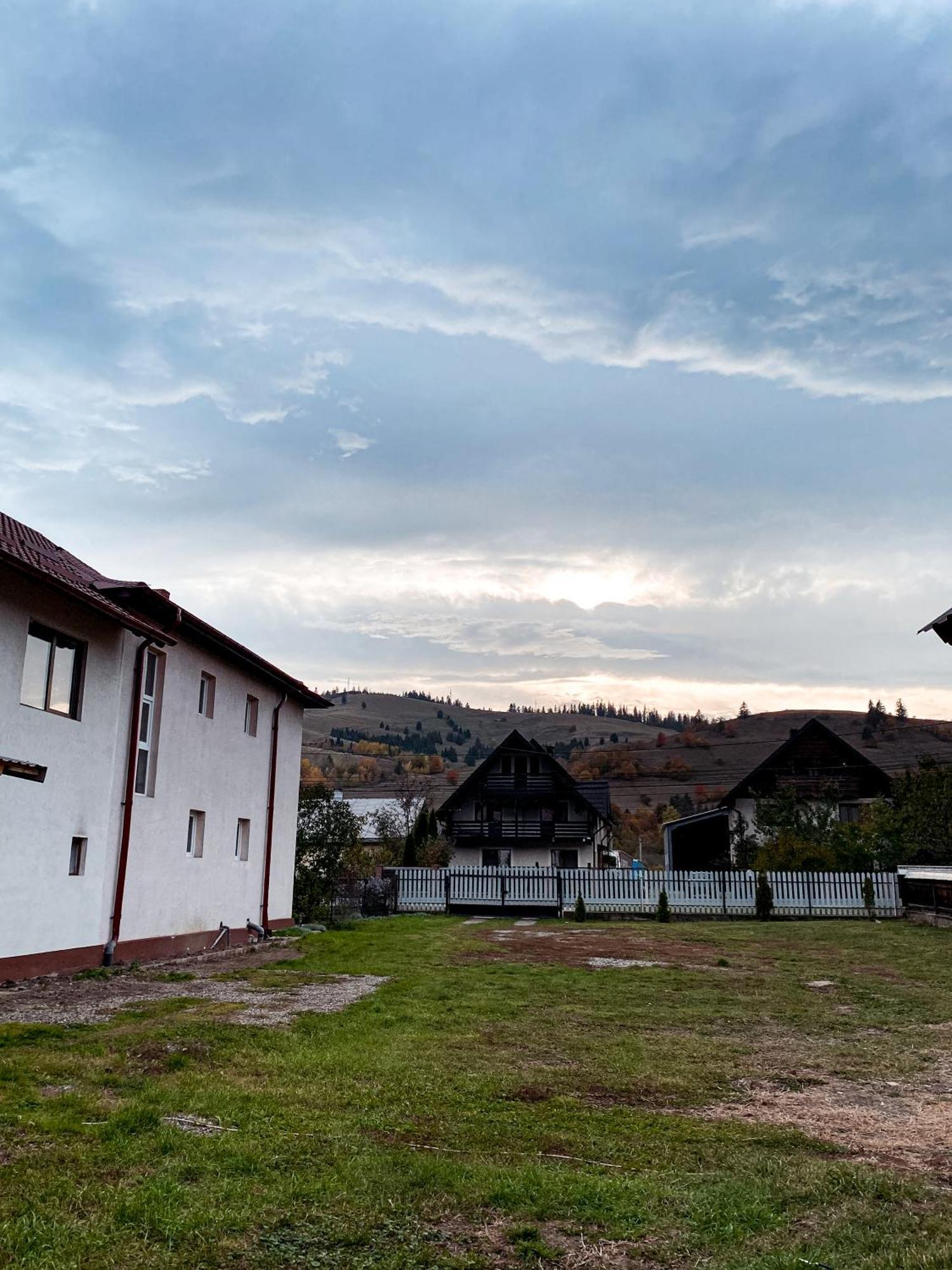 Casa Irina Hotel Mînăstirea Humorului Eksteriør billede
