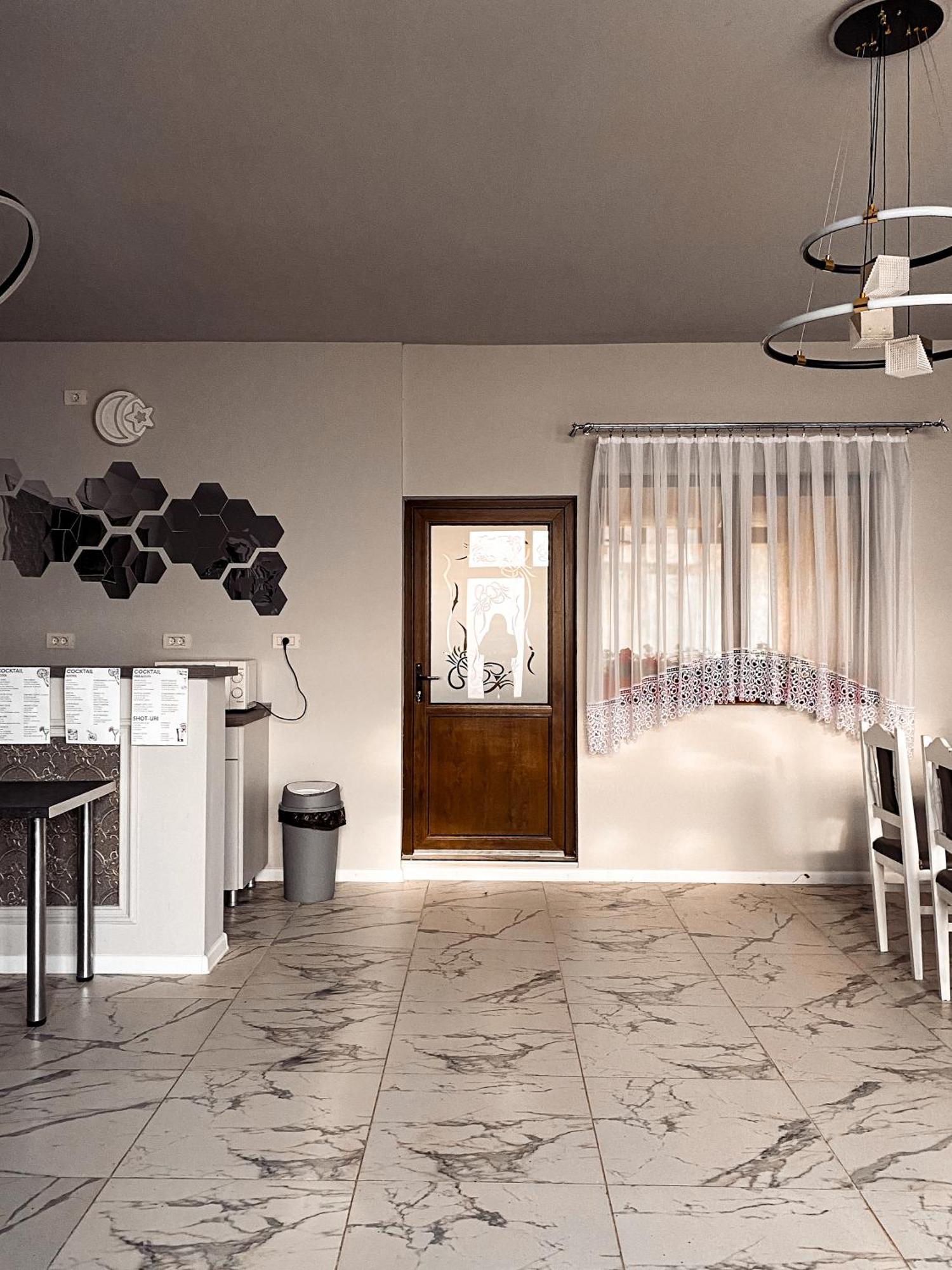 Casa Irina Hotel Mînăstirea Humorului Eksteriør billede