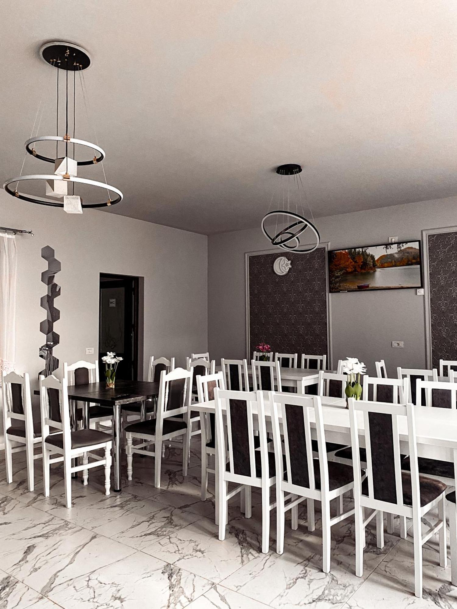 Casa Irina Hotel Mînăstirea Humorului Eksteriør billede