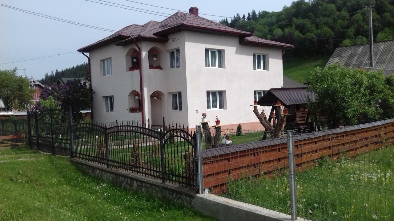 Casa Irina Hotel Mînăstirea Humorului Eksteriør billede
